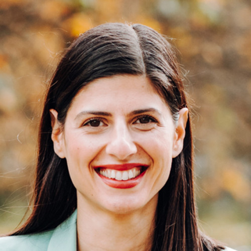 Derya &Ccedil;ağlar , MdA